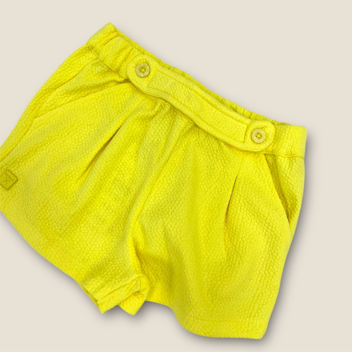 Short limón con botones Peques del Valle