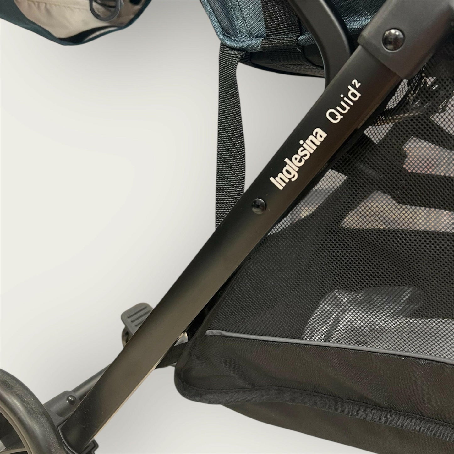 Carrito de paseo Inglesina azul petróleo Quid2 | Ligero, cómodo y elegante Peques del Valle