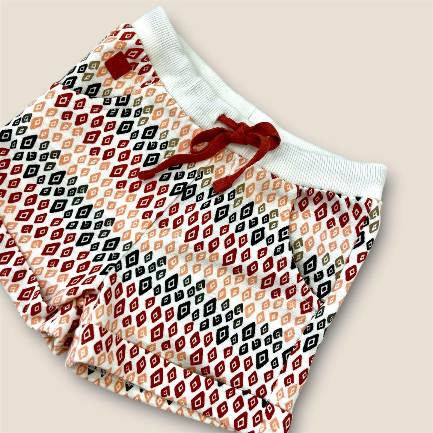 Short estampado étnico.