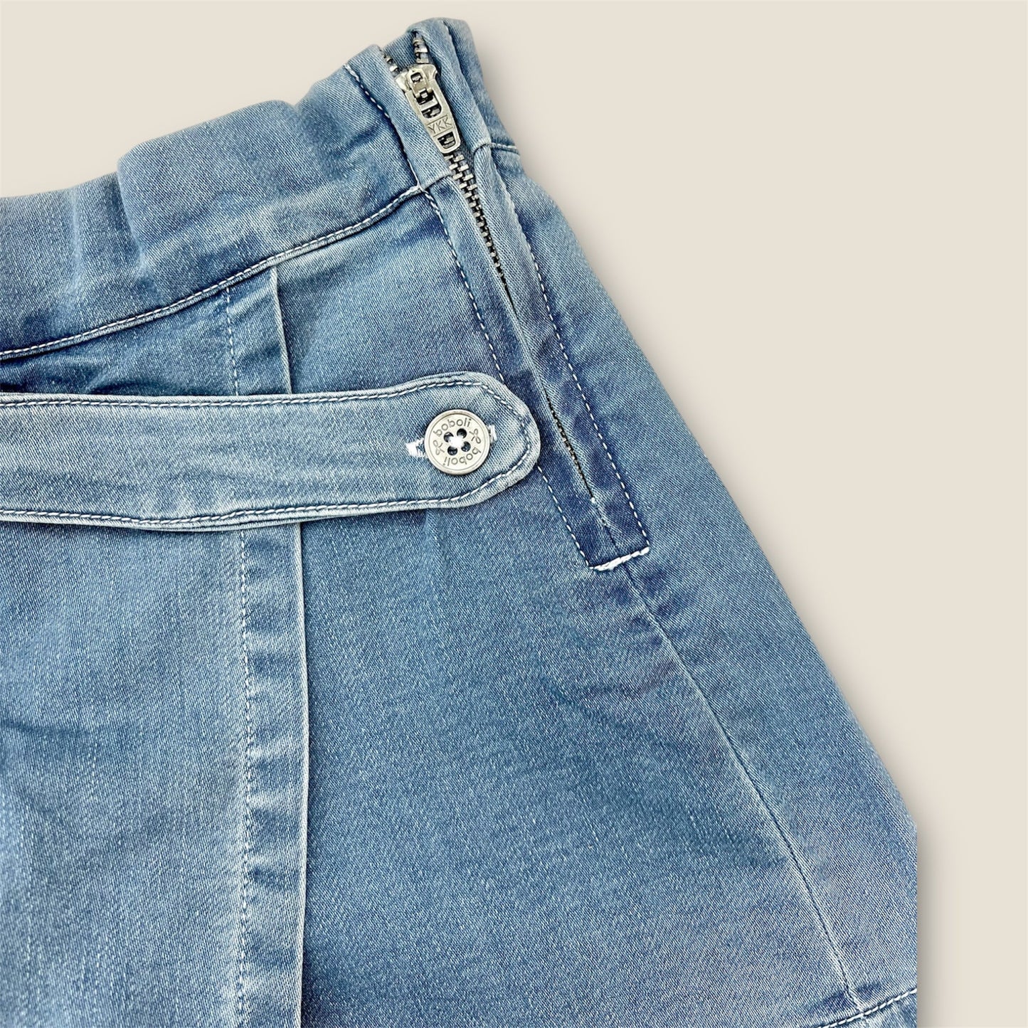Falda-pantalón denim cruzada.