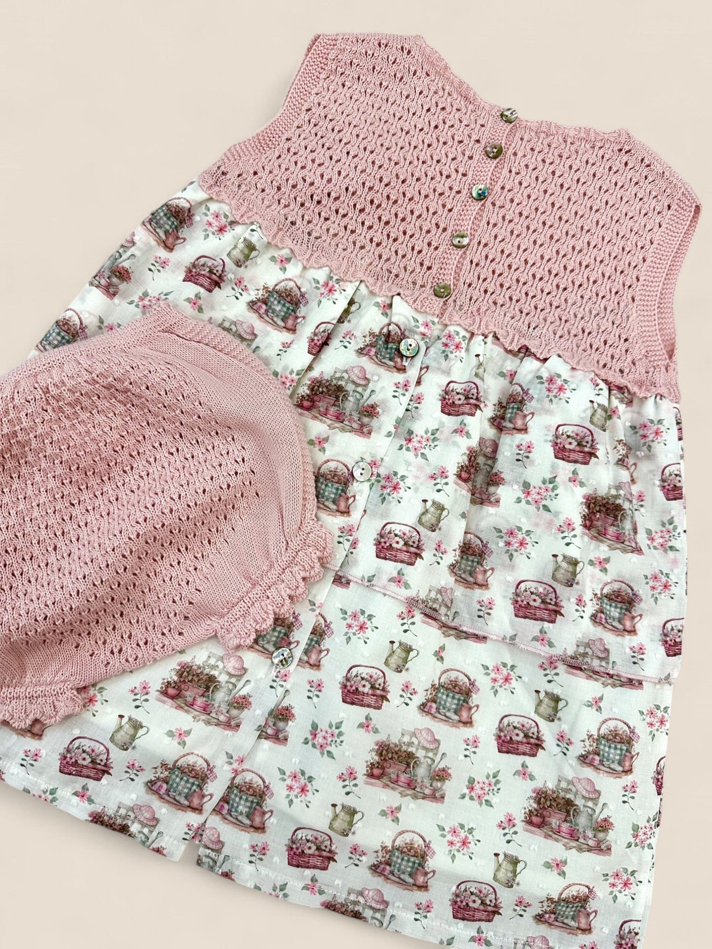 Vestido rosa de punto y conejitos Peques del Valle
