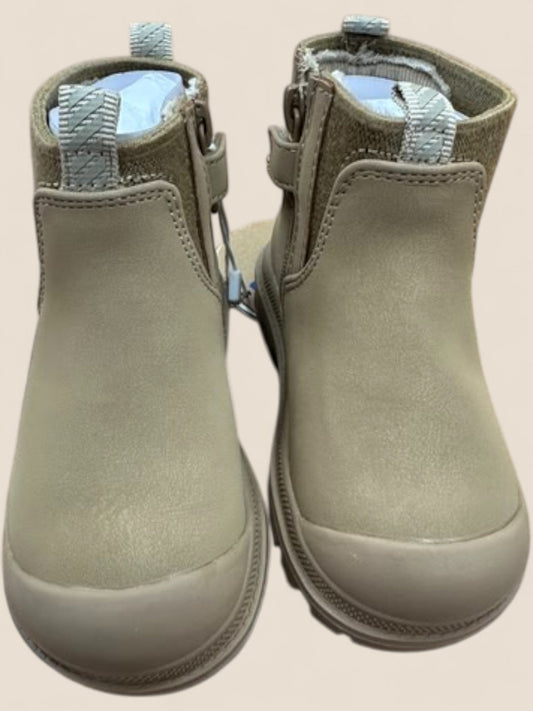 Botas Mayoral estilo chelsea elásticas beige Mayoral