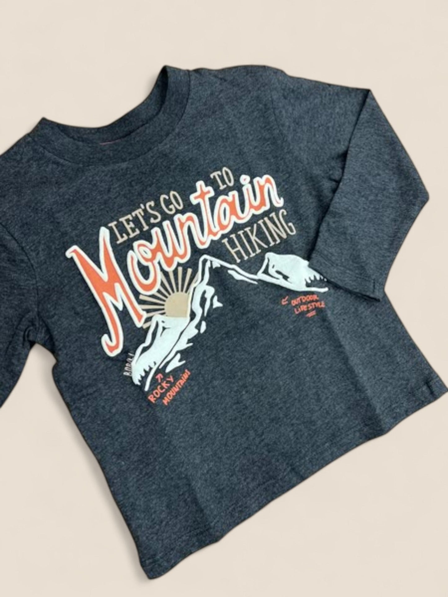 Camiseta niño gris oscuro "Mountain Hiking" BOBOLI