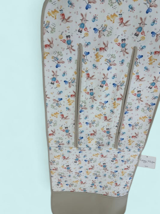 Colchoneta universal con conejitos y ribete beige Peques del Valle