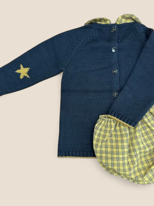 Conjunto bebé azul marino con dibujo tres en raya y bombacho cuadros mostaza Peques del Valle