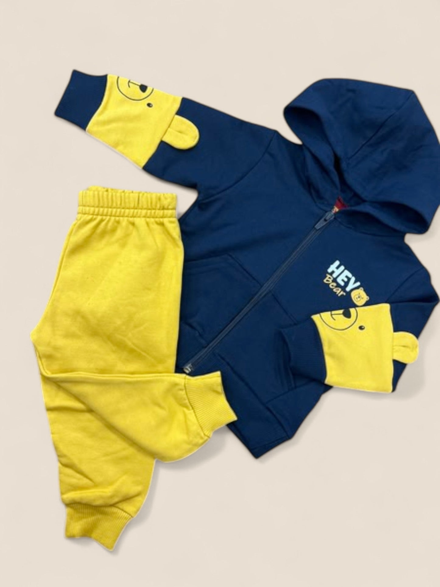 Conjunto sport niño Hey Bear azul marino y amarillo KYLY