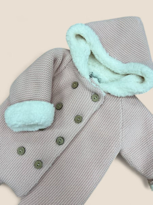 Pelele de punto rosa con capucha y forro borreguito PANGASA