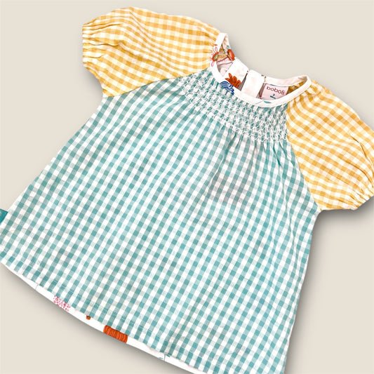 Vestido divertido con mangas abullonadas.