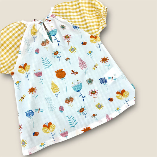 Vestido divertido con mangas abullonadas.