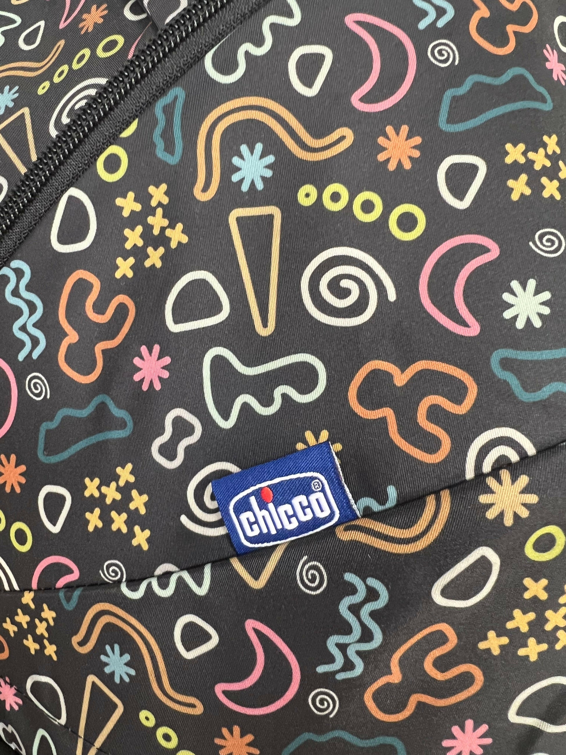 Silla de paseo ligera Chicco Ohlalà 3 negra con estampado Peques del Valle