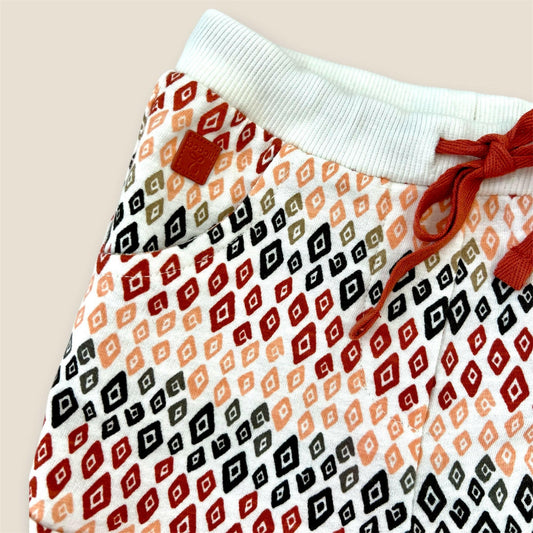 Short estampado étnico.