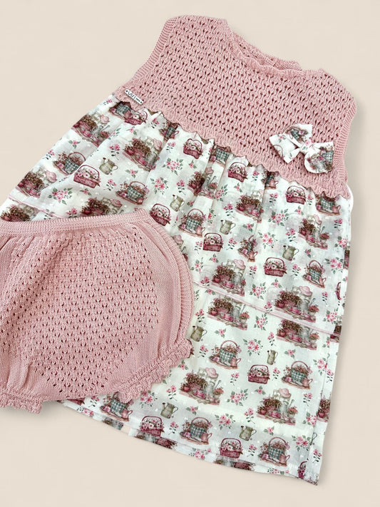 Vestido rosa de punto y conejitos Peques del Valle
