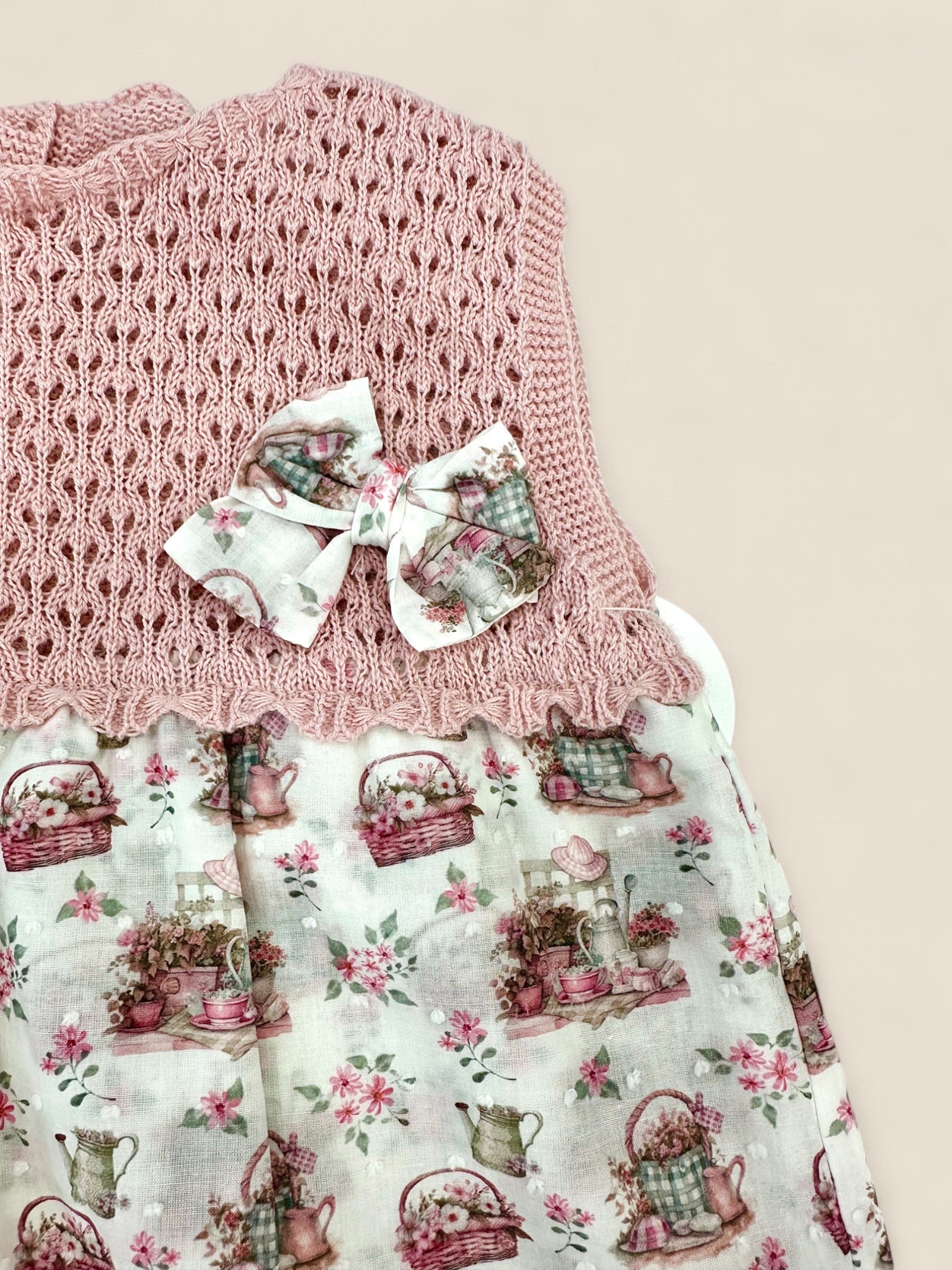 Vestido rosa de punto y conejitos Peques del Valle