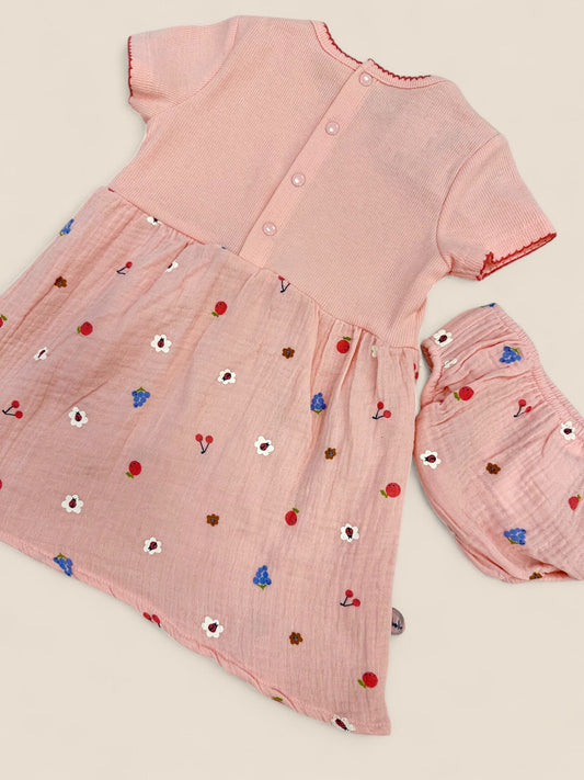 Vestido rosa manga corta detalle de  flores Peques del Valle
