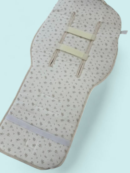 Colchoneta universal floral beige con detalle en relieve Peques del Valle