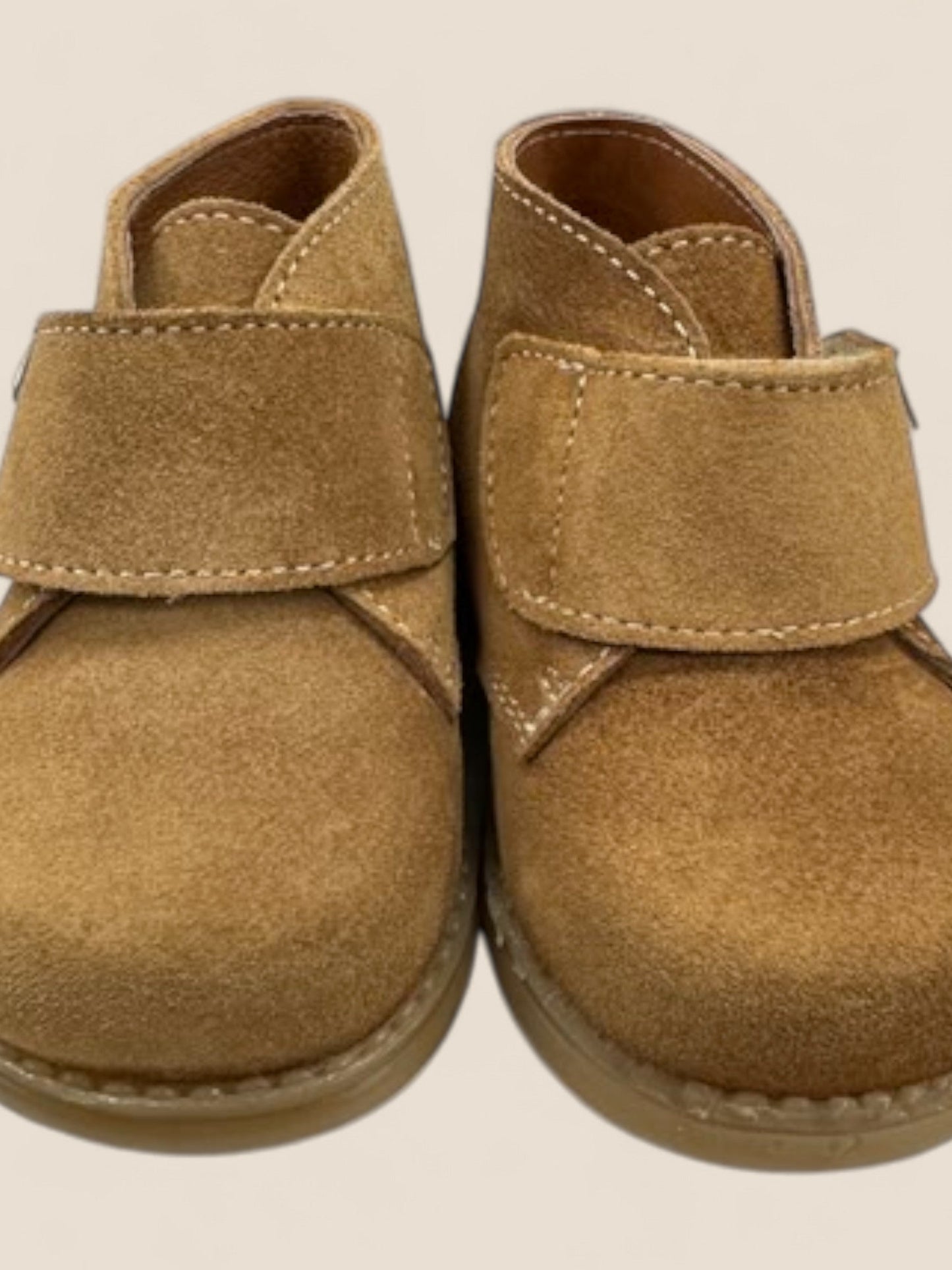 Botas bebé serraje camel con velcro R&C R&C