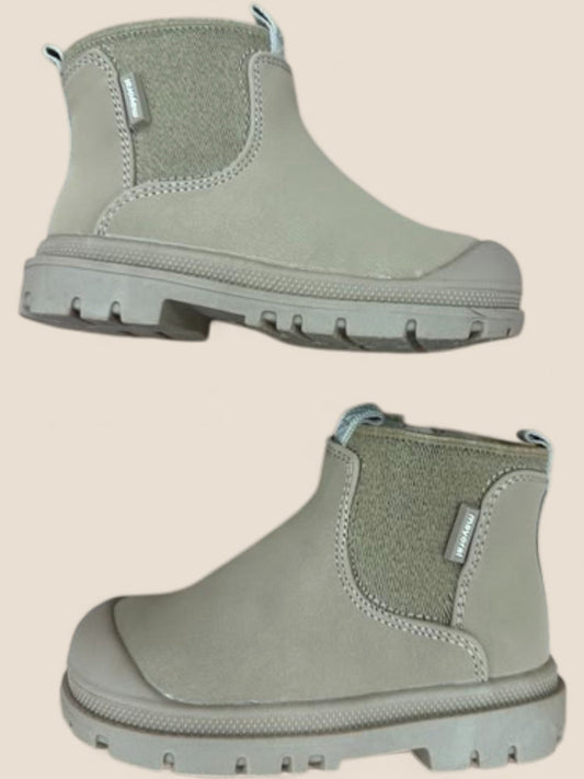 Botas Mayoral estilo chelsea elásticas beige Mayoral