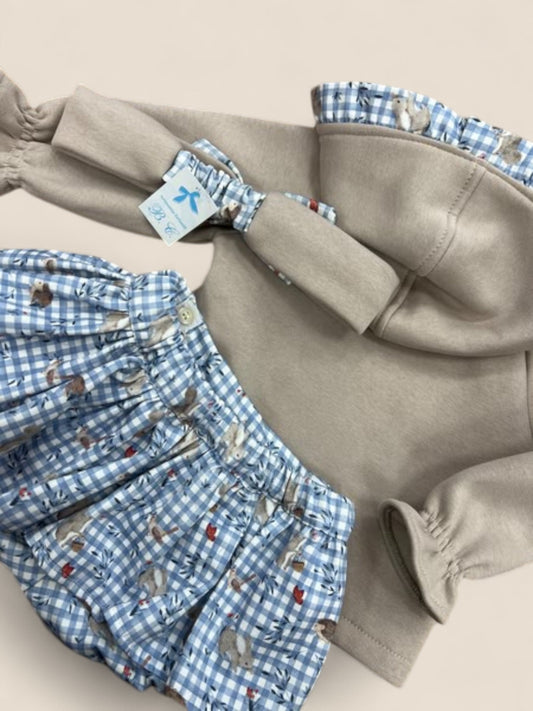 Conjunto bebé ardilla tres piezas con capucha y braguita vichy Peques del Valle