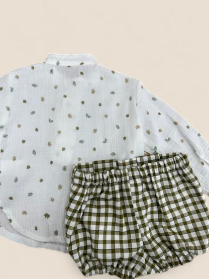 Conjunto bebé blusa blanca con bordados y braguita cuadros verde CUCÚ