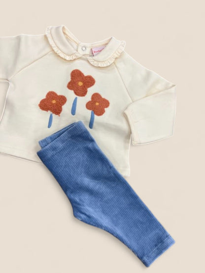 Conjunto bebé camiseta flores crema y pantalón pana azul BOBOLI