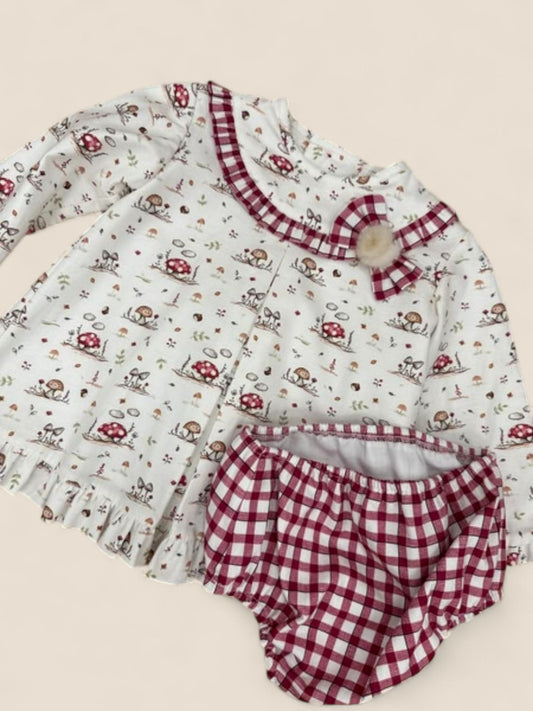 Conjunto bebé cuadros burdeos y blusa estampada bosque Belén Costales