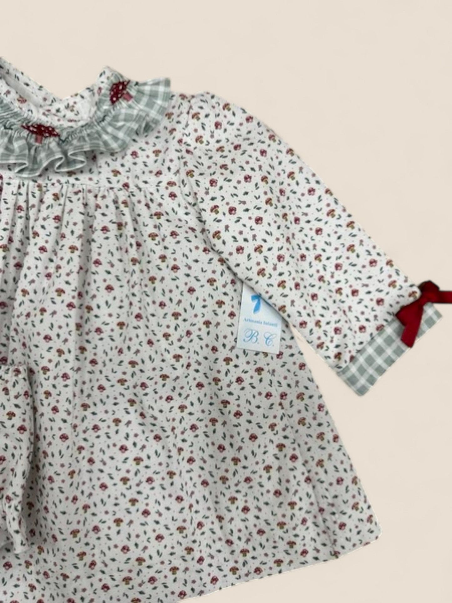 Conjunto bebé flores con cuello volante de cuadros verdes Belén Costales