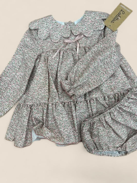 Conjunto bebé flores rosa y verde con lazo satén Lolittos