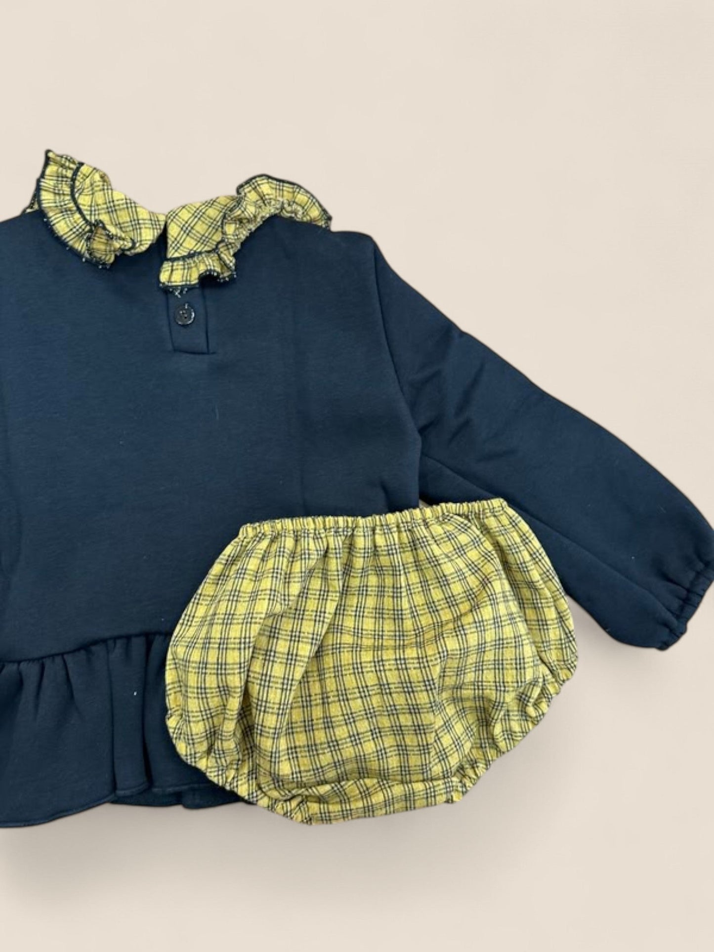 Conjunto bebé sudadera azul juego tres en raya y cubrepañal cuadros mostaza Lolittos