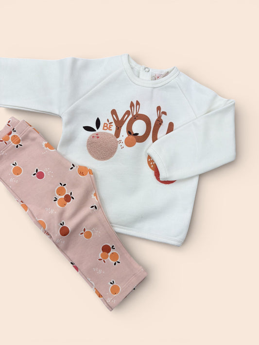 Conjunto infantil sudadera blanca “Be You” y leggings rosa con estampado