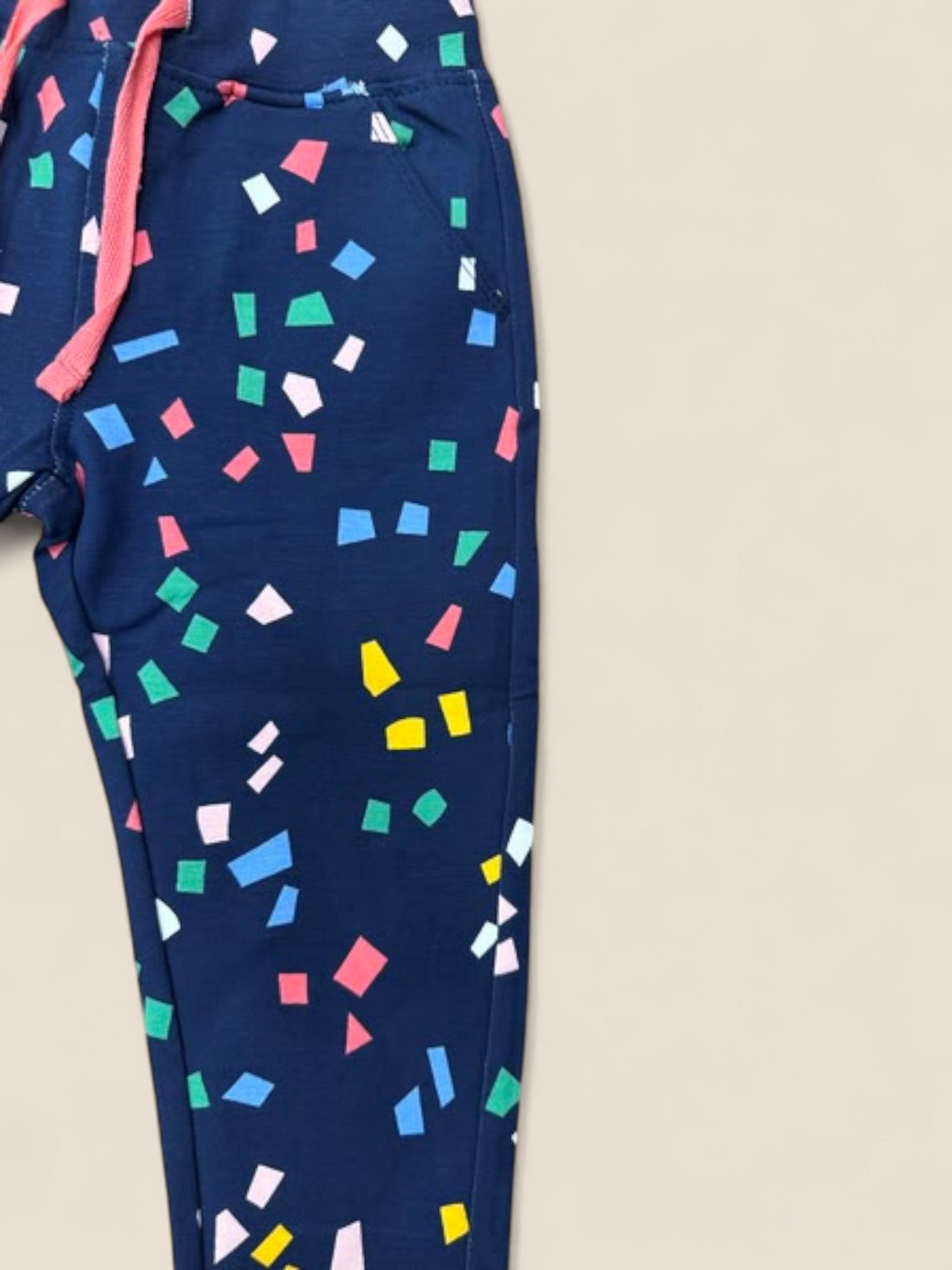 Pantalón jogger niña azul marino estampado confeti BOBOLI