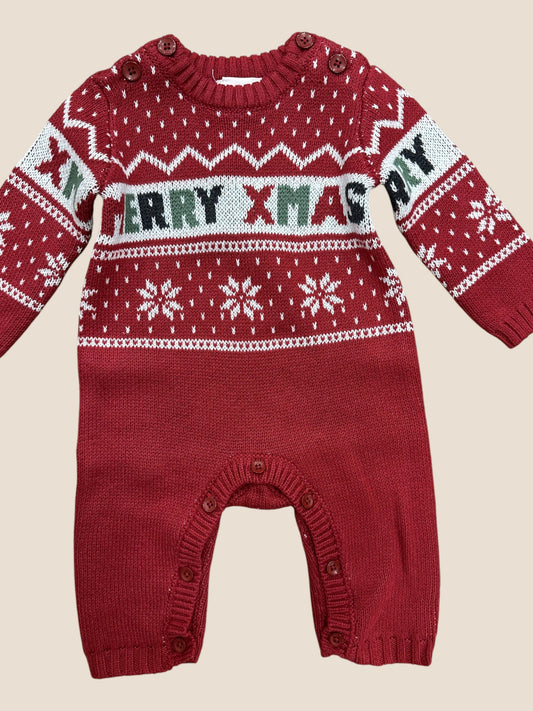 Pelele de punto rojo “Merry Xmas” con copos de nieve BOBOLI