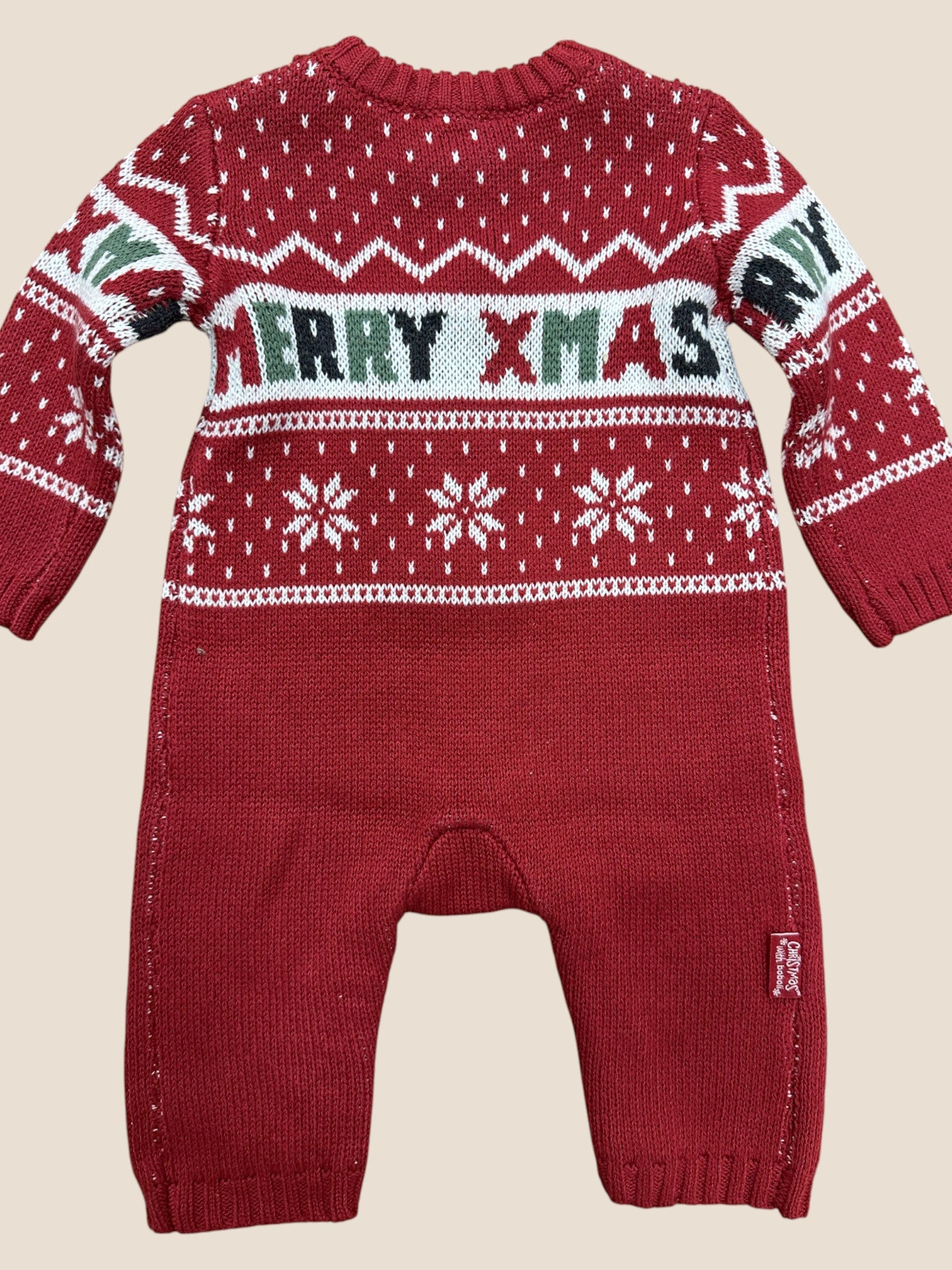 Pelele de punto rojo “Merry Xmas” con copos de nieve BOBOLI